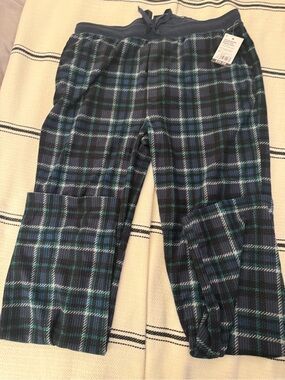 Kohl's Men's Navy & Teal Plaid Loungers